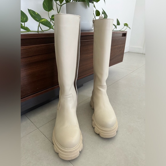 Steve Madden Women's ESMA Boot size 7.5 - Picture 2 of 9